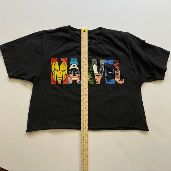 Marvel Heroes Vintage Cropped Black Tee size S - Picture 2 of 5